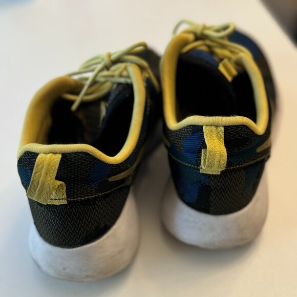 Nike Roche Run - Picture 2 of 3